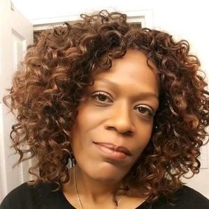 Meet your Posher, Kelley